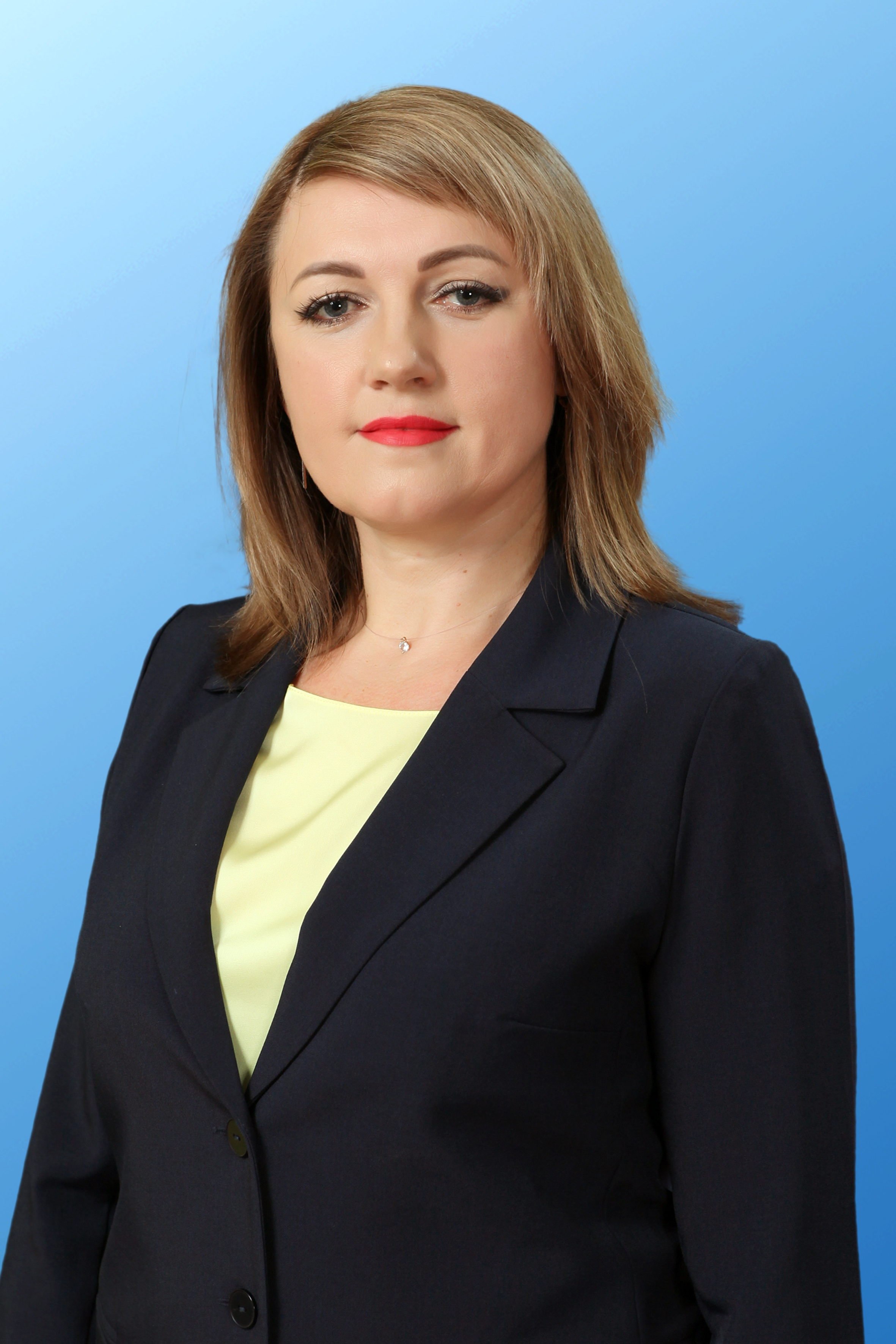 Воспитатель первой квалификационной категории Плахота Алла Витальевна.